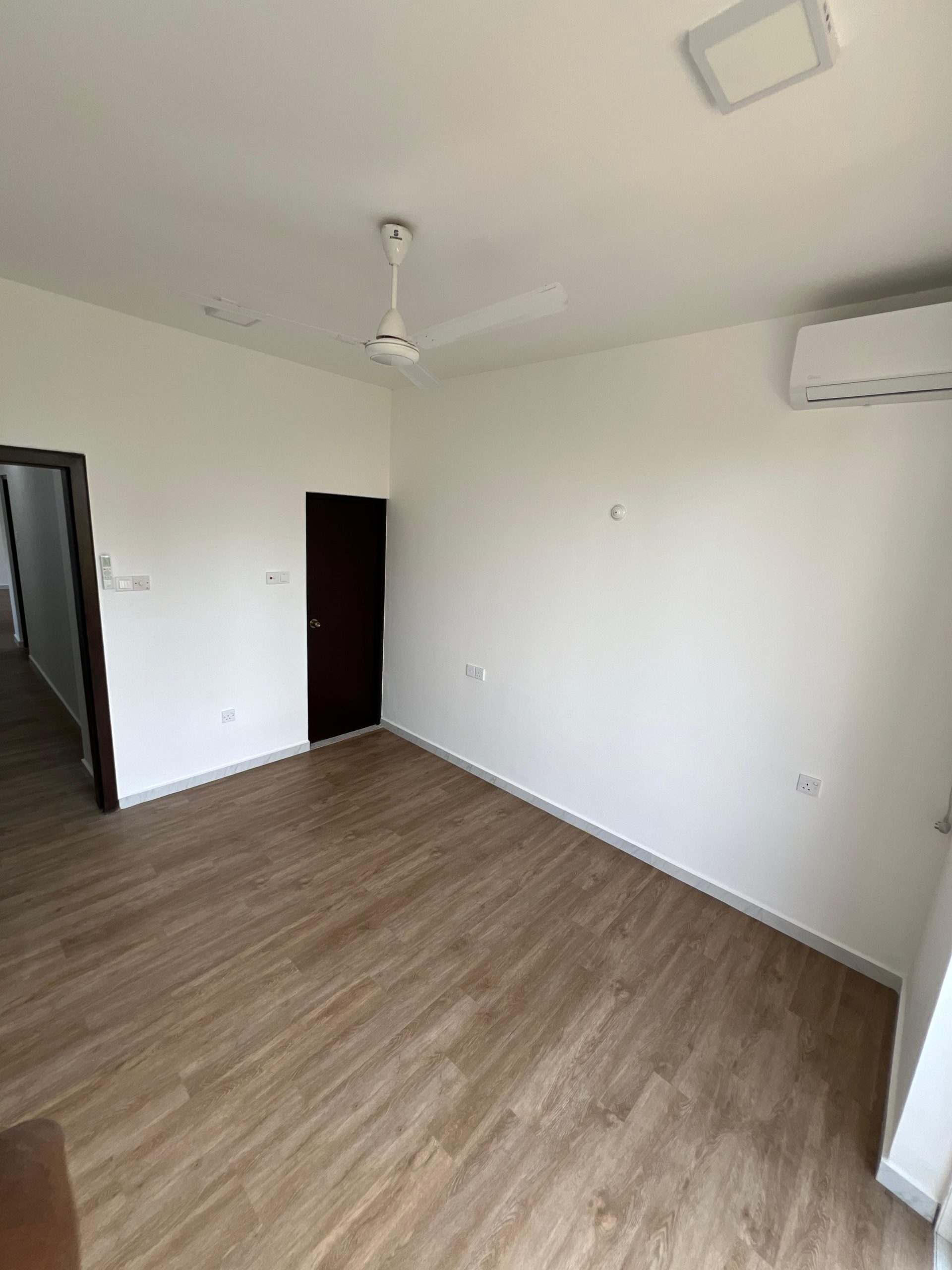 WhatsApp-Image-2025-10-23-at-13.21.52_d34a2865